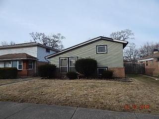14726 Blackstone Ave, Dolton, IL 60419-2409