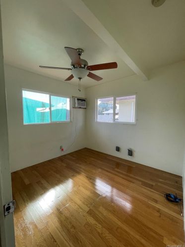 621 Ihe St, Honolulu HI  96817-2240 exterior