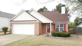 131 Stoneforest Dr, Holly Springs GA  30189-2554 exterior