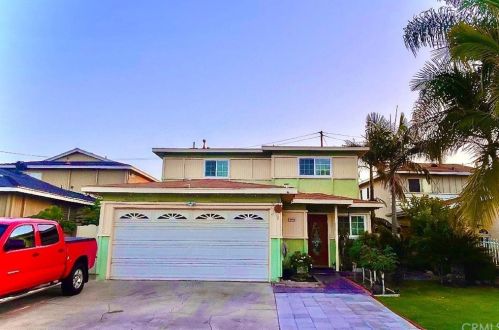 13416 Safari Dr, Whittier, CA 90605-2852