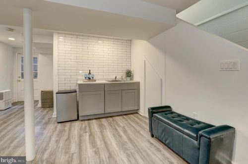 15009 Snowden Dr, Silver Spring MD 20905-5663 exterior