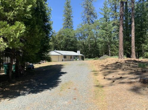 12825 Pine Cone Cir, Grass Valley, CA 95945-8800