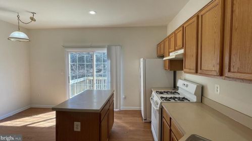 3625 Cebu Island Ct, Woodbridge VA  22192-7042 exterior