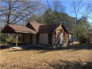 1028 Grays Dr, Chattanooga, TN 37421-4318