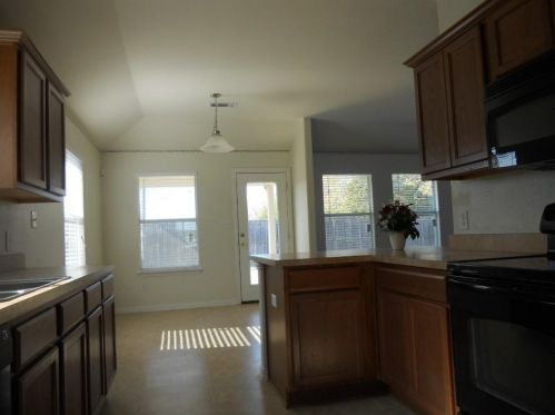 725 Cedar Cove Dr, Princeton TX  75407-2843 exterior