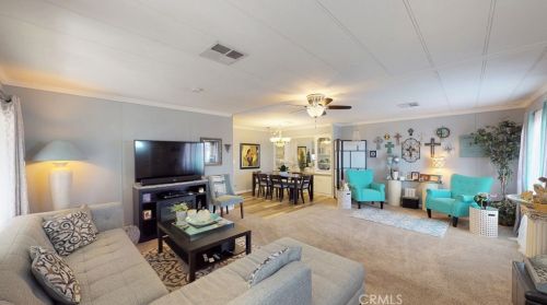 4095 Fruit St, La Verne, CA 91750-2903