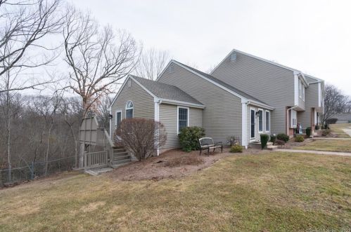 175 Berlin Ave, Southington CT  06489-3257 exterior