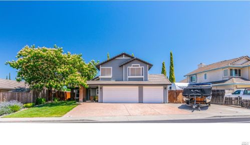 325 Woodcrest Dr, Vacaville, CA 95688-9268