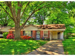 1453 Colonial Rd, Memphis, TN 38117-6536