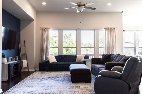 676 Catalina Ln, Austin TX  78737-4751 exterior