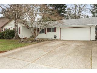 6830 Angus Way, Gladstone OR  exterior