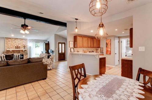 8100 Lea Shore St, Fort Worth TX  76179-3219 exterior