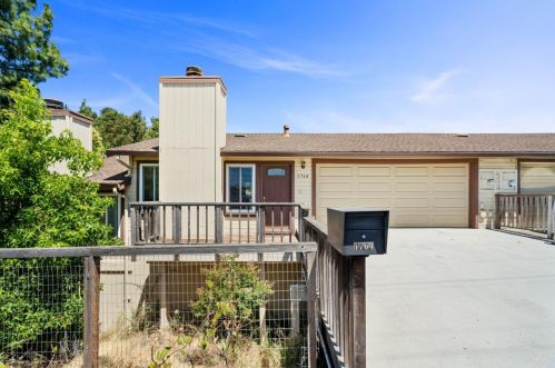 1764 East Ave, Hayward, CA 94541-5402