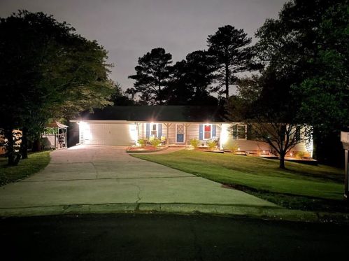 5465 Chanterella Rd, Lilburn, GA 30047-6567