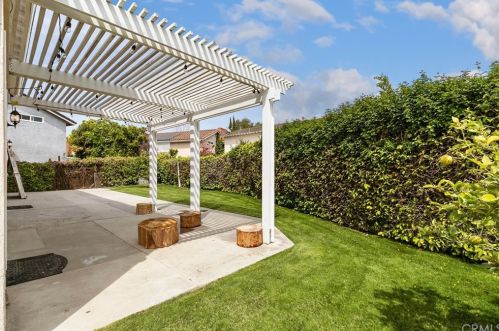 17482 Luther Ave, Irvine CA  92614-6643 exterior