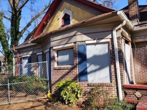 1369 Bryan Ave, Atlanta GA  30344-2607 exterior