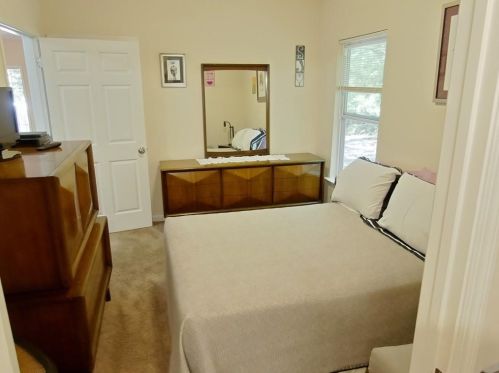 2650 Burton Rd, Atlanta GA  30311-1224 exterior