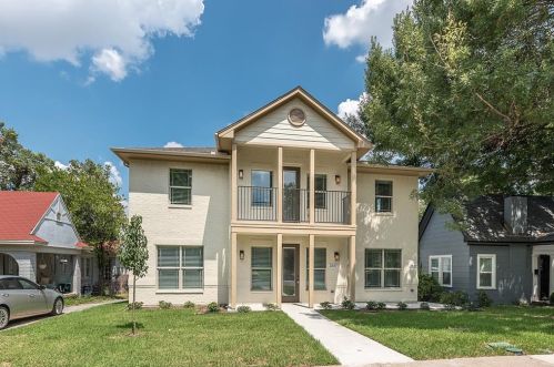 2537 Rogers St, Fort Worth TX  76109-2812 exterior