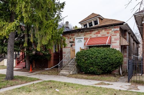 7555 Rhodes Ave, Chicago, IL 60619-2209