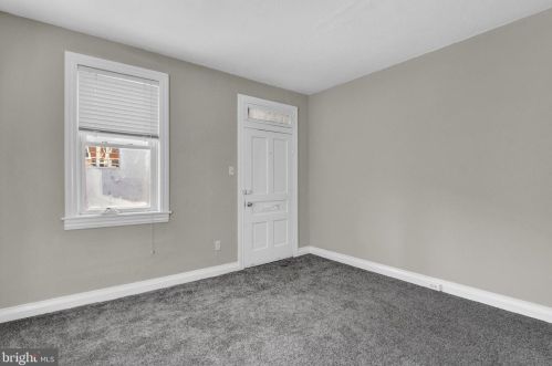 5 Boundary Ave, Hanover PA 17331-3906 exterior