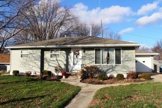 1219 Riverlane Dr, Bradley, IL 60915-1948