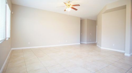 9929 Firethorn Way, Elk Grove, CA 95757-3285
