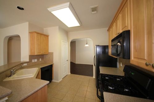 2509 Avenue, Austin TX  78727-1247 exterior