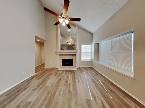 1802 Geary St, Garland, TX 75043-7534