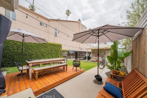 624 15th St, Huntington Beach CA  92648-4048 exterior