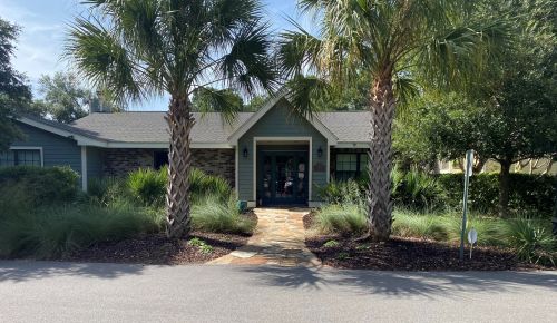 1871 Montclair Dr, Mount Pleasant SC  29464-9588 exterior