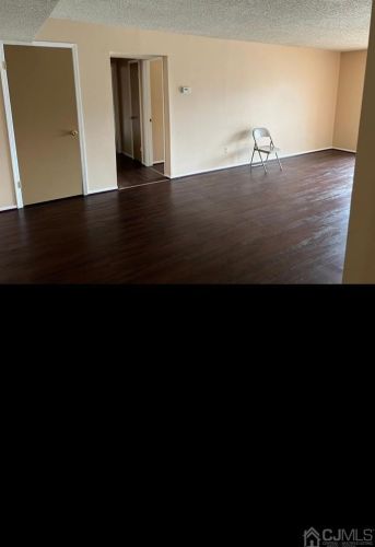 819 Edison Glen Ter, Edison, NJ 08837-2931
