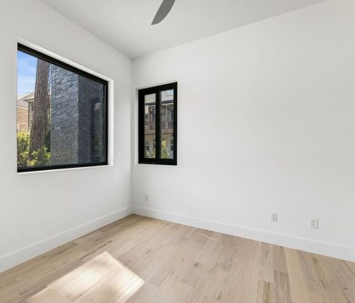 2374 Logan Cir, Atlanta GA  30318-2855 exterior