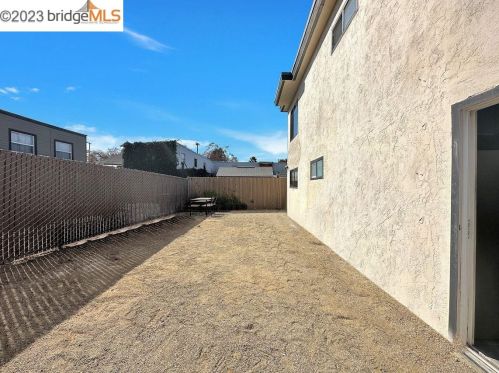 834 Bancroft Way, Berkeley, CA 94710-2241
