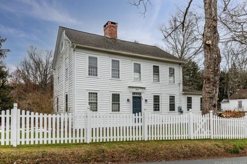 12 Kent Rd, Gaylordsville, CT 06755-1104