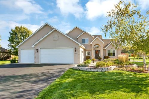1701 Grizzly Ln, Sartell, MN 56377-1693