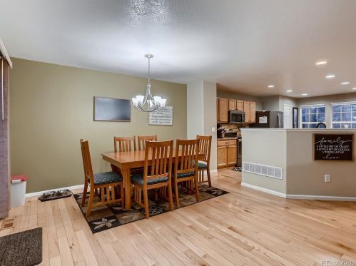 16245 Phillips Dr, Englewood CO 80112-4603 exterior