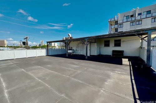 1804 Waiola St, Honolulu HI  96826-2687 exterior