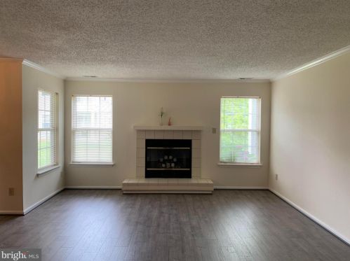 406 Talon Ct, Trenton NJ  08648-2535 exterior