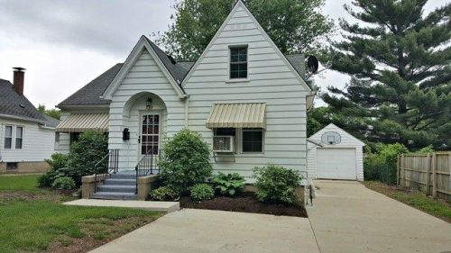 632 Adams St, Ottawa, IL 61350-3804