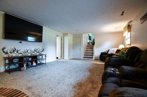 3592 Hampton Rd, Springfield OH  45502-9690 exterior