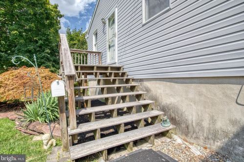 432 Bentley Ave, Beverly, NJ 08010-1520