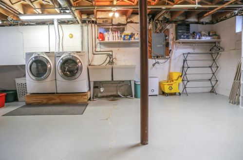 1944 Greenbrier St, Saint Paul MN  55117-2214 exterior