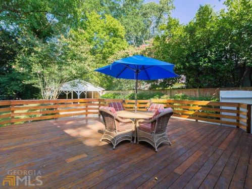 2388 Hurst Dr, Atlanta GA  30305-4233 exterior