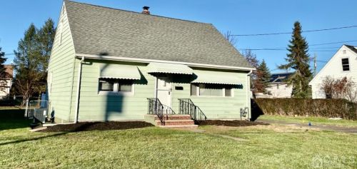 1308 Gress St, Manville, NJ 08835-1135
