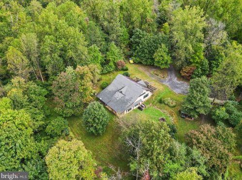 12883 Furnace Mountain Rd, Lovettsville, VA 20180-2413