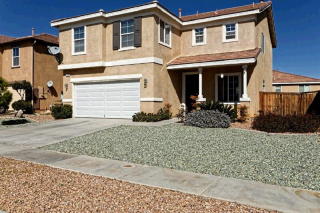 14050 Crystal St, Hesperia CA  92344-8015 exterior