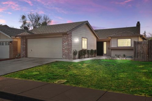 1370 Suellen Dr, Tracy, CA 95376-7744
