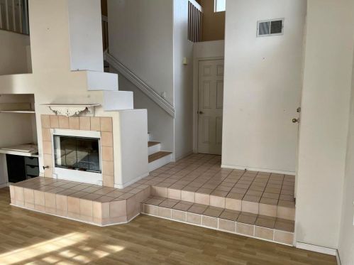 2604 Cabrillo Pl, Carlsbad, CA 92008-1436