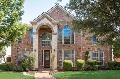 4524 Burnhill Dr, Plano TX  75024-7359 exterior