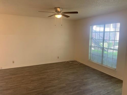 1037 Roaring Springs Rd, Fort Worth TX  76114-4482 exterior